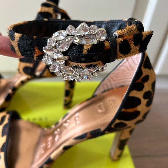 Ted Baker Claudel Genuine Calf-hair Leopard-print Ankle Strap Sandal Size 39 - Picture 5 of 12